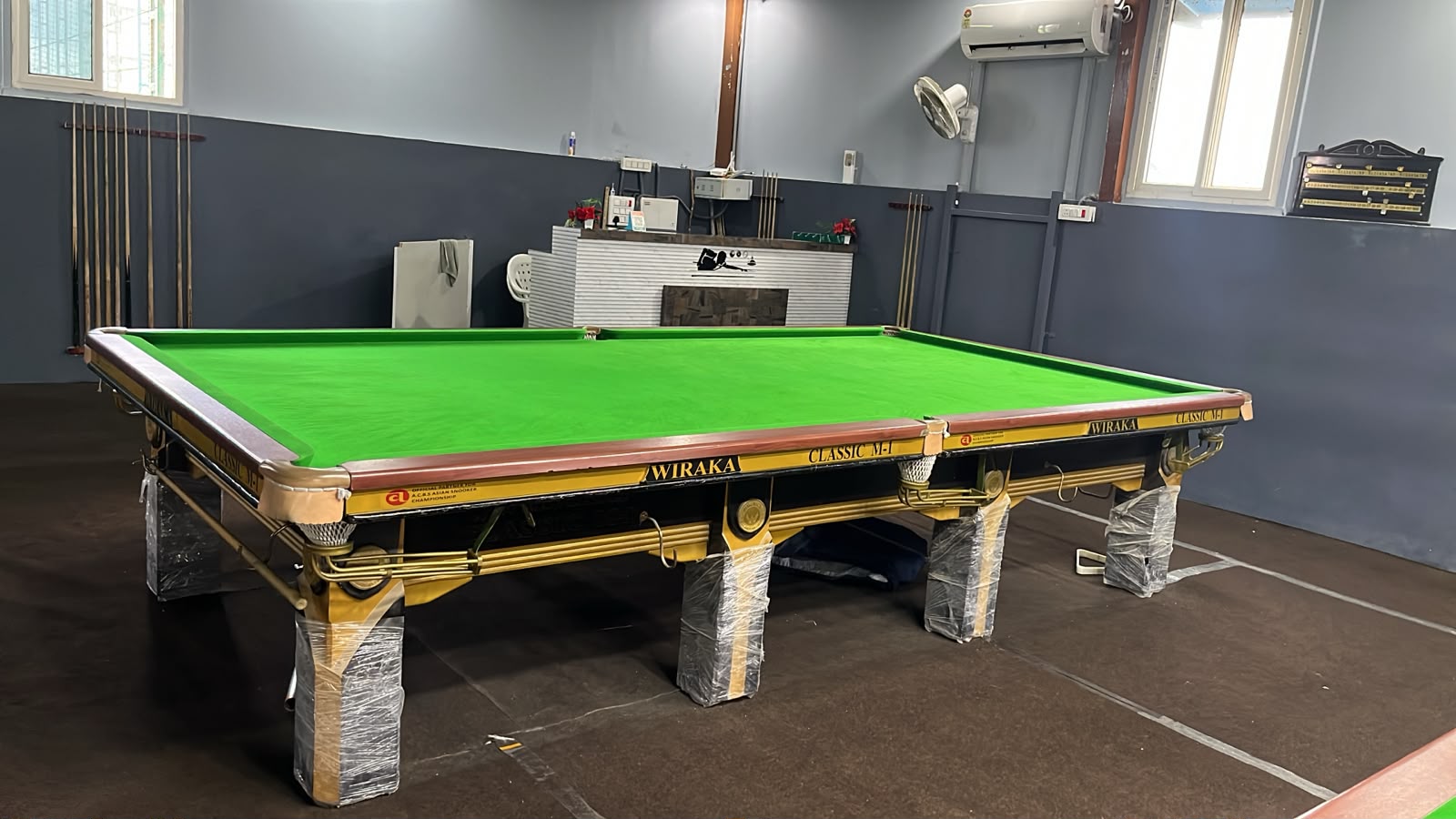 English snooker table full view